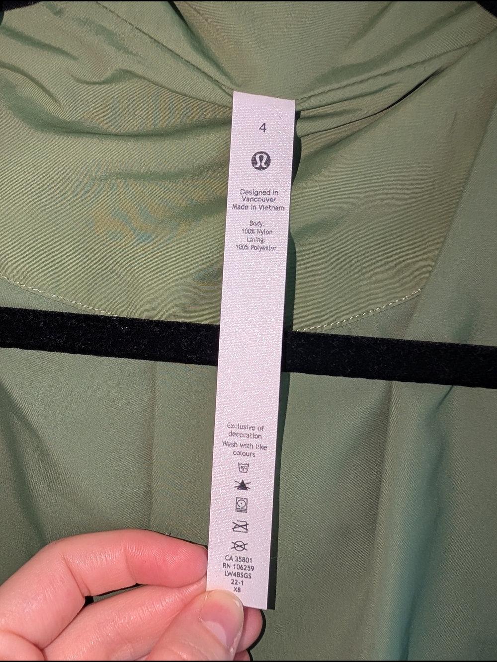 lululemon athletica- Always Effortless -Olive Green Hooded Jacket - Picture 3 of 4